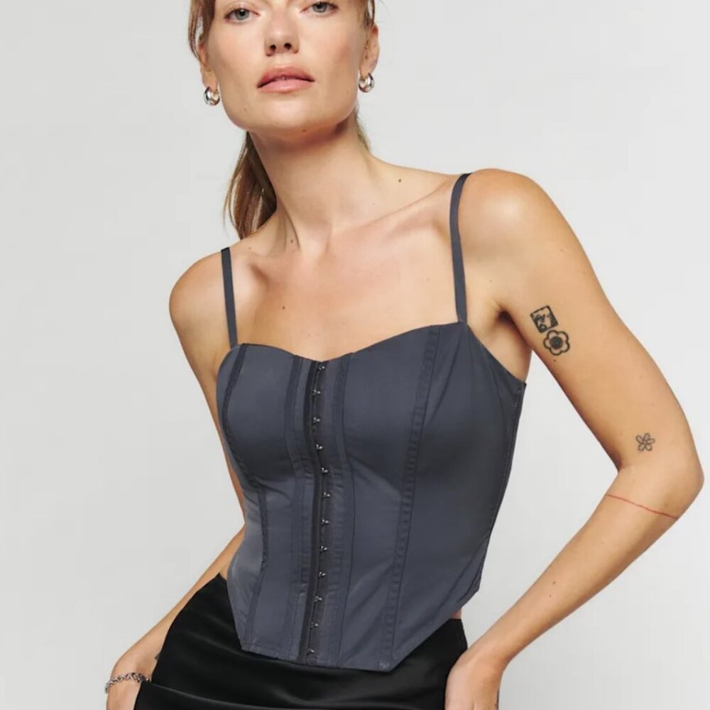 Reformation London Top Charcoal - Size 8